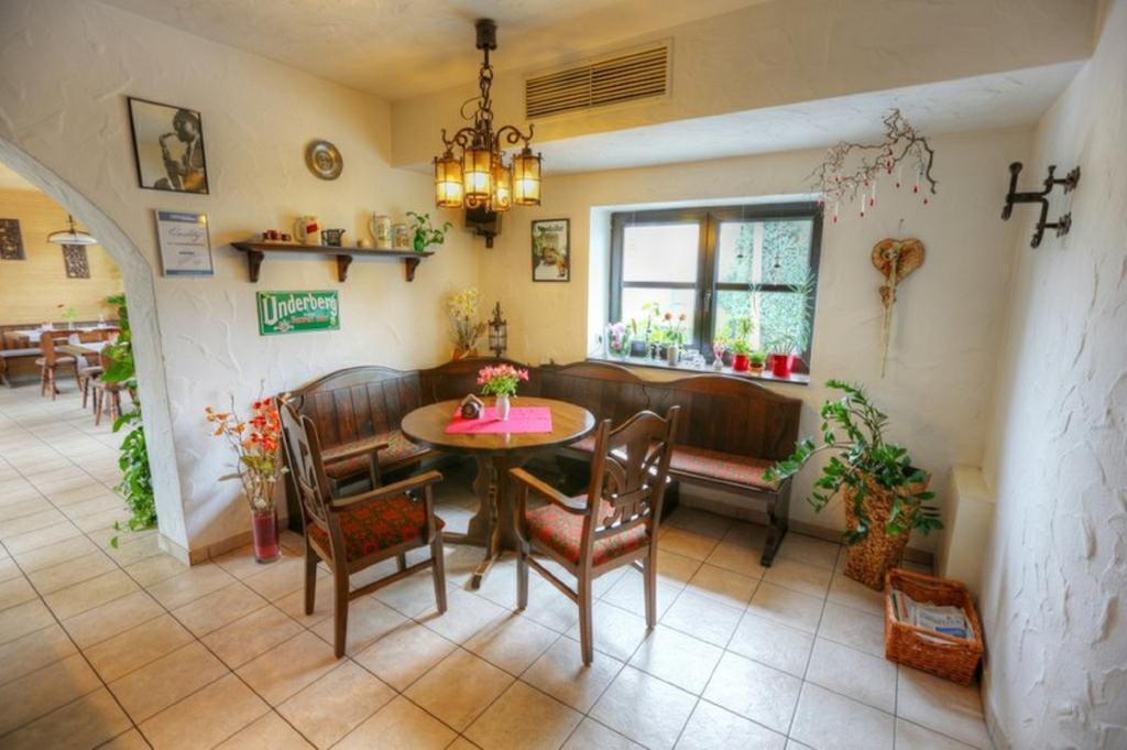 Pension & Gasthaus Kahren Esterno foto
